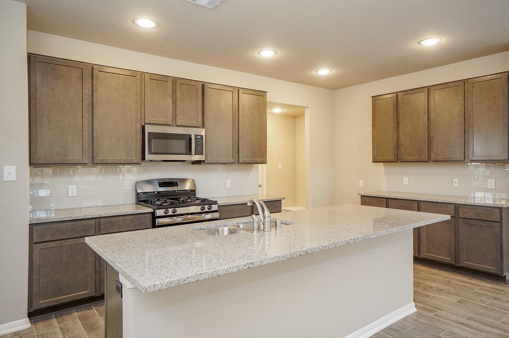 5463 Grand View Drive - Photo 7