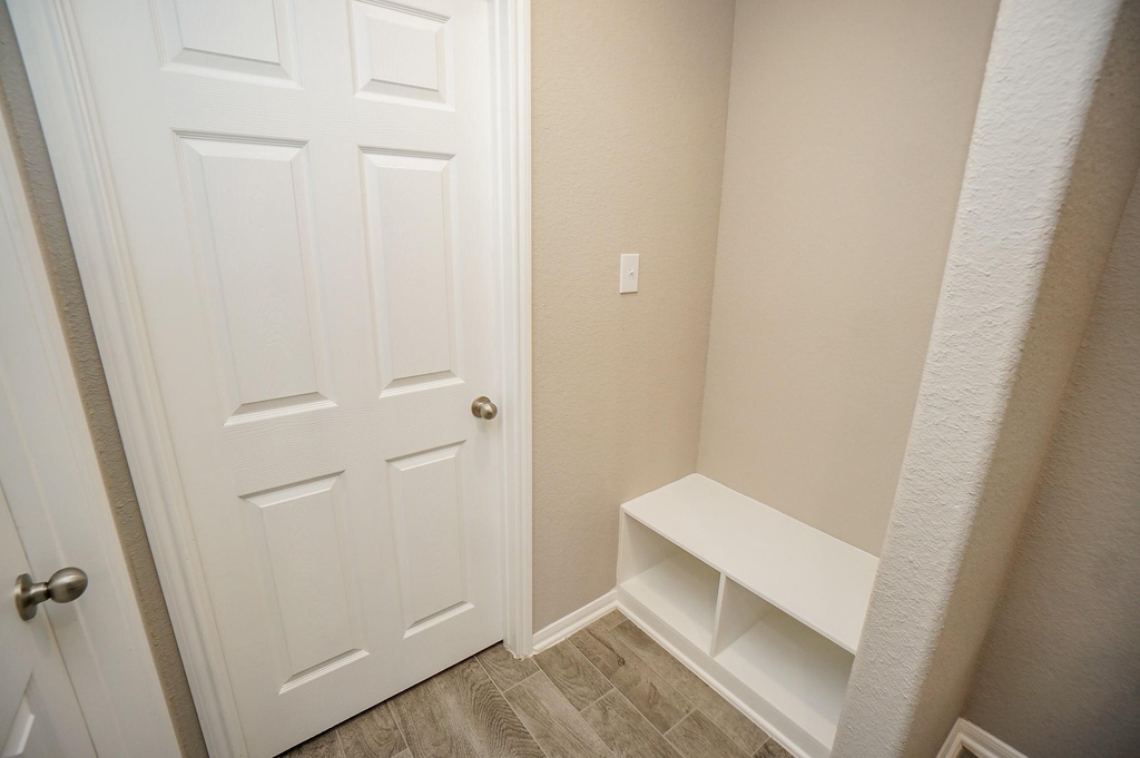 5463 Grand View Drive - Photo 11