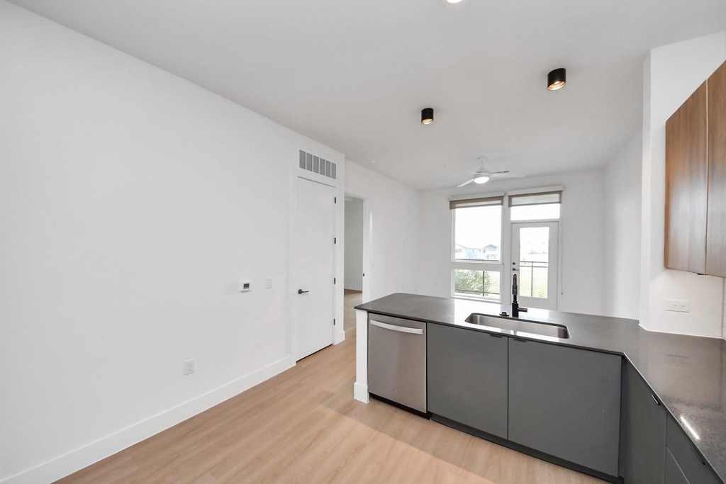 2810 Riverby Road - Photo 6