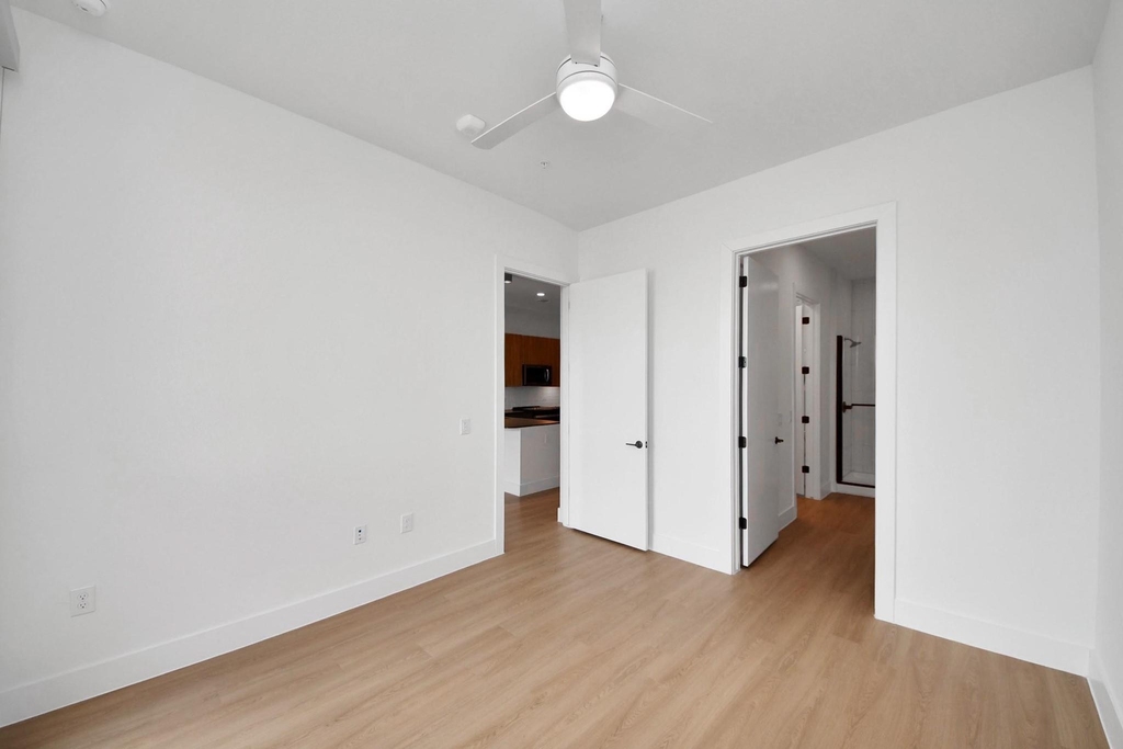 2810 Riverby Road - Photo 12