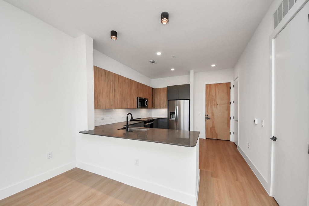 2810 Riverby Road - Photo 10