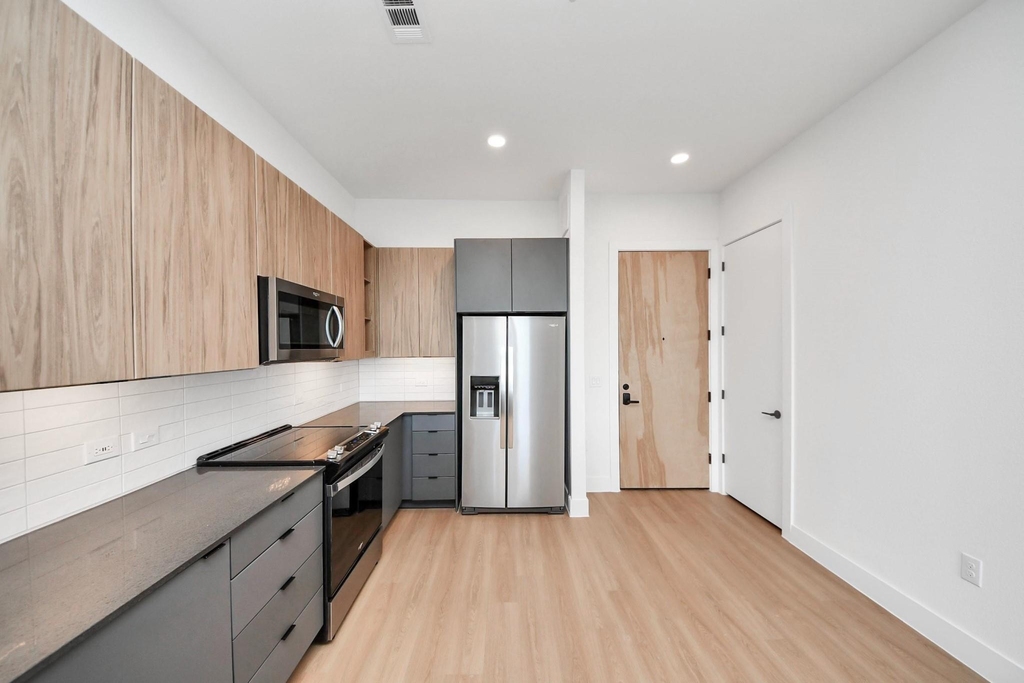 2810 Riverby Road - Photo 4