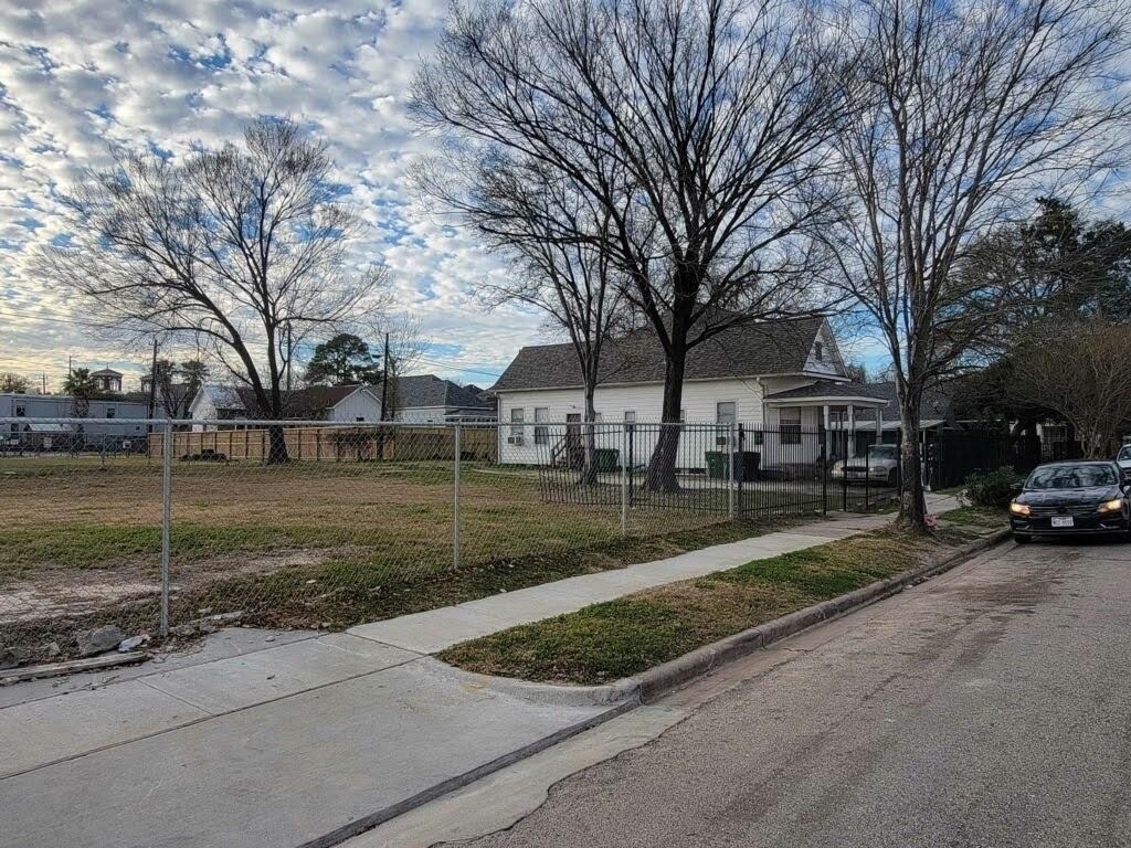 1905 Chapman Street - Photo 3