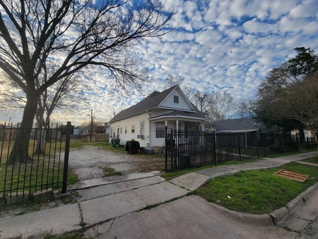 1905 Chapman Street - Photo 4