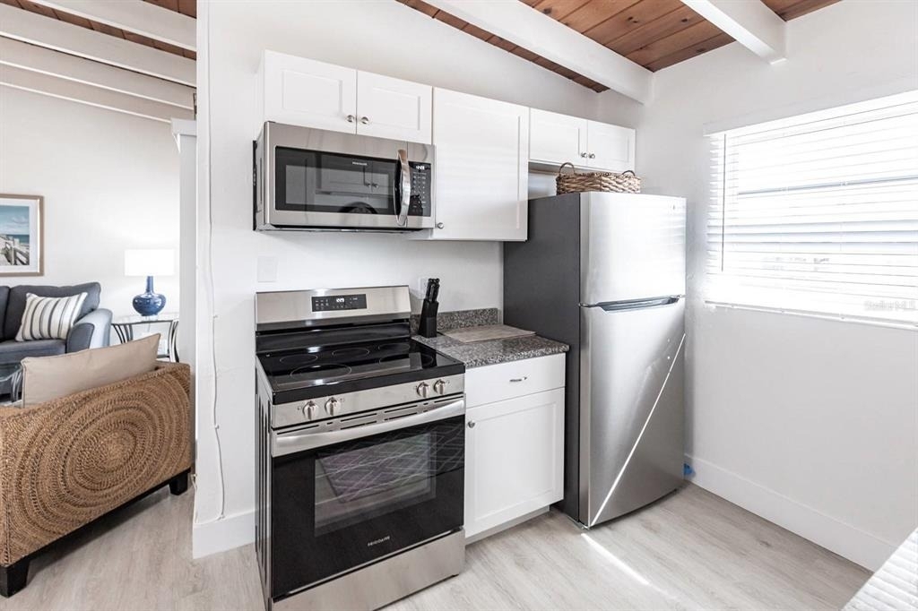 6006 Midnight Pass Road - Photo 8