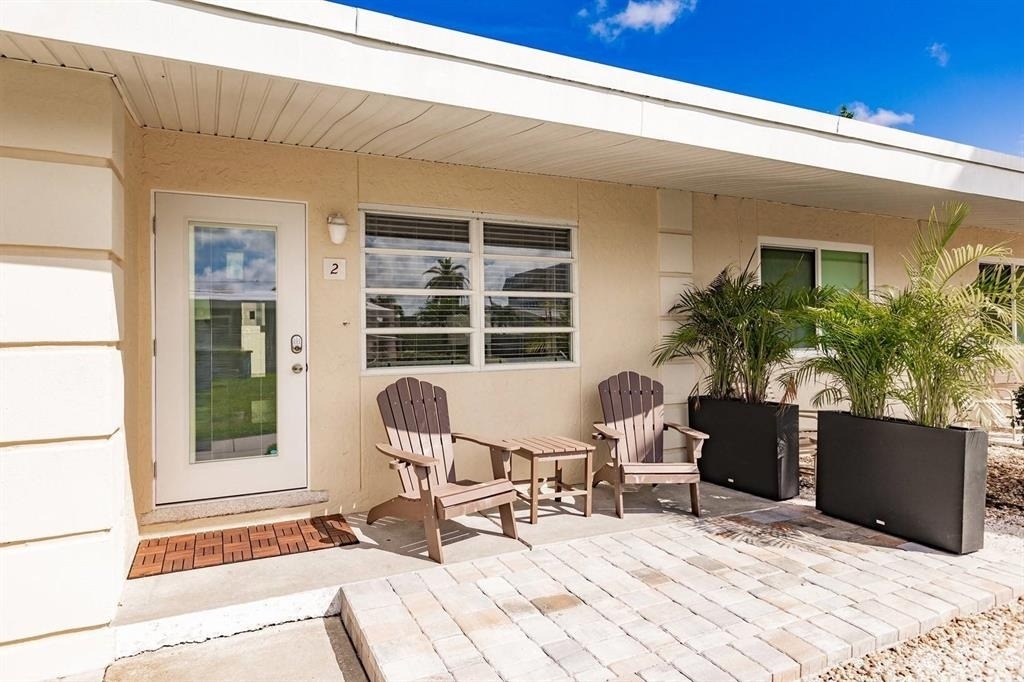 6006 Midnight Pass Road - Photo 8