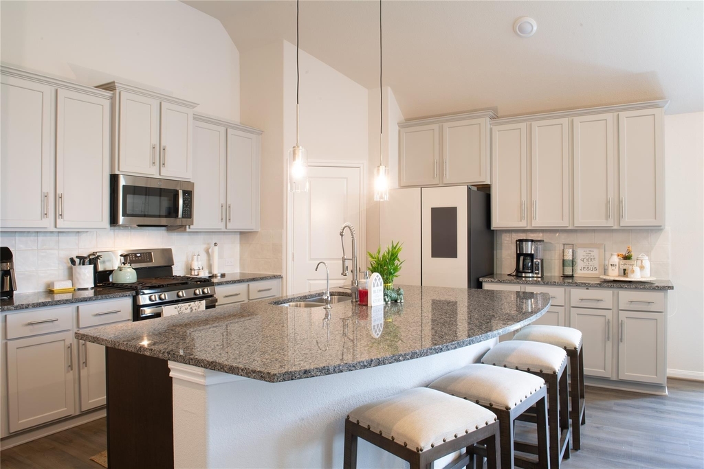 835 Sarasota Shore Dr Drive - Photo 6