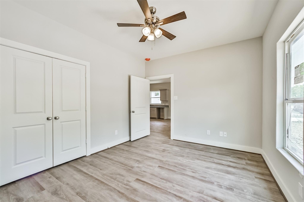 420 Ave B - Photo 18