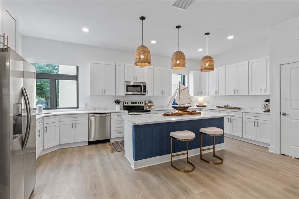 758 Highland Avenue - Photo 12