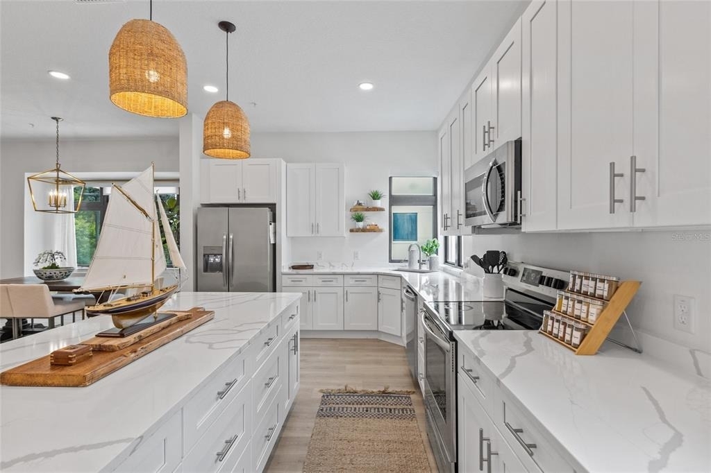 758 Highland Avenue - Photo 15