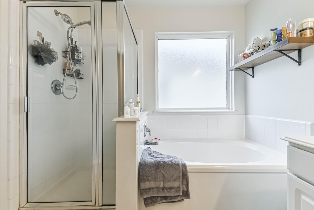 22538 Goss Spring Court - Photo 16