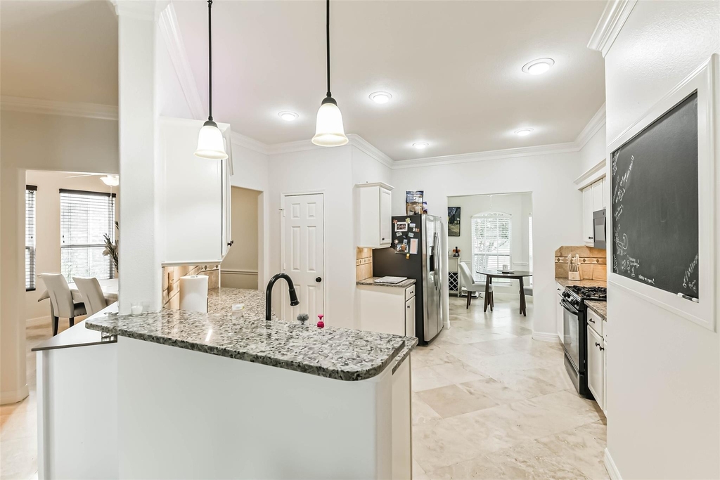 22538 Goss Spring Court - Photo 32