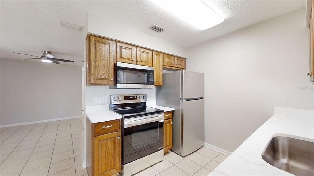 224 W Mcclendon Street - Photo 7