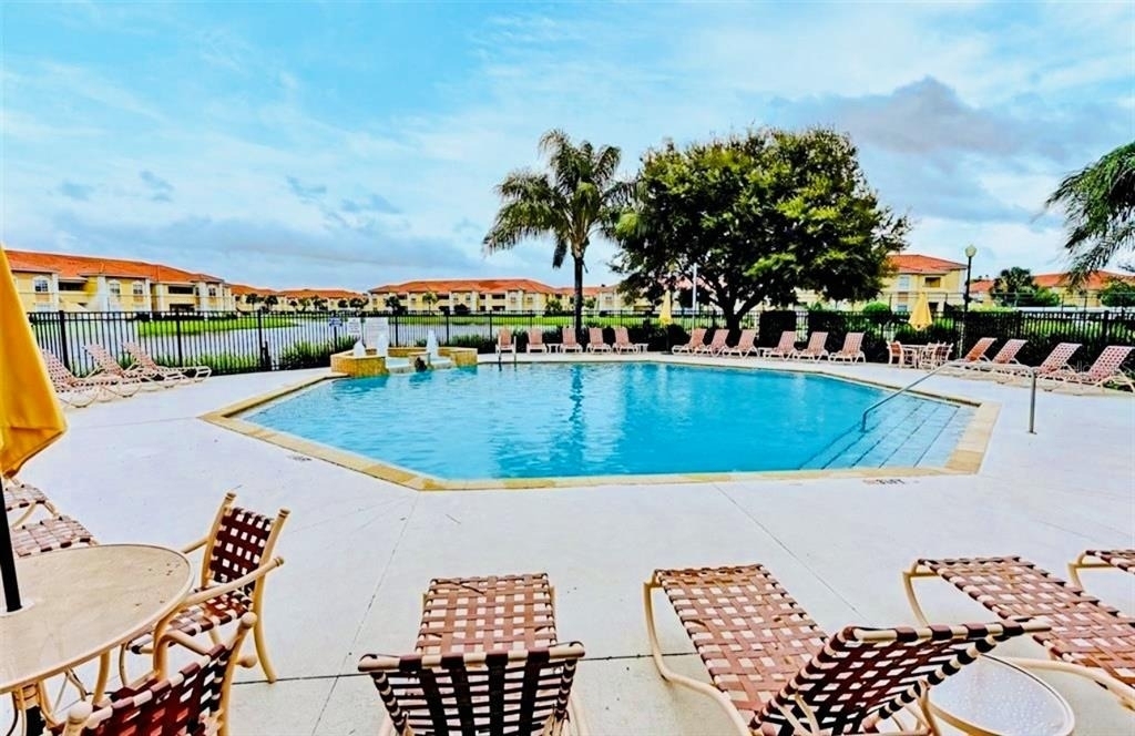 1010 Villagio Circle - Photo 3