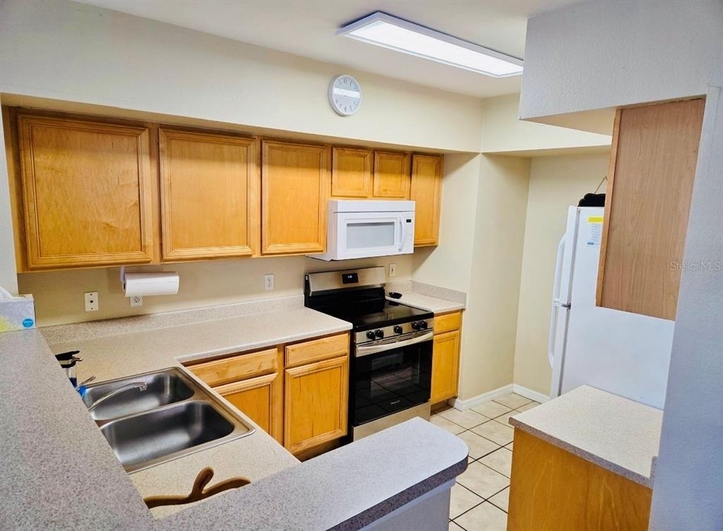 1010 Villagio Circle - Photo 9