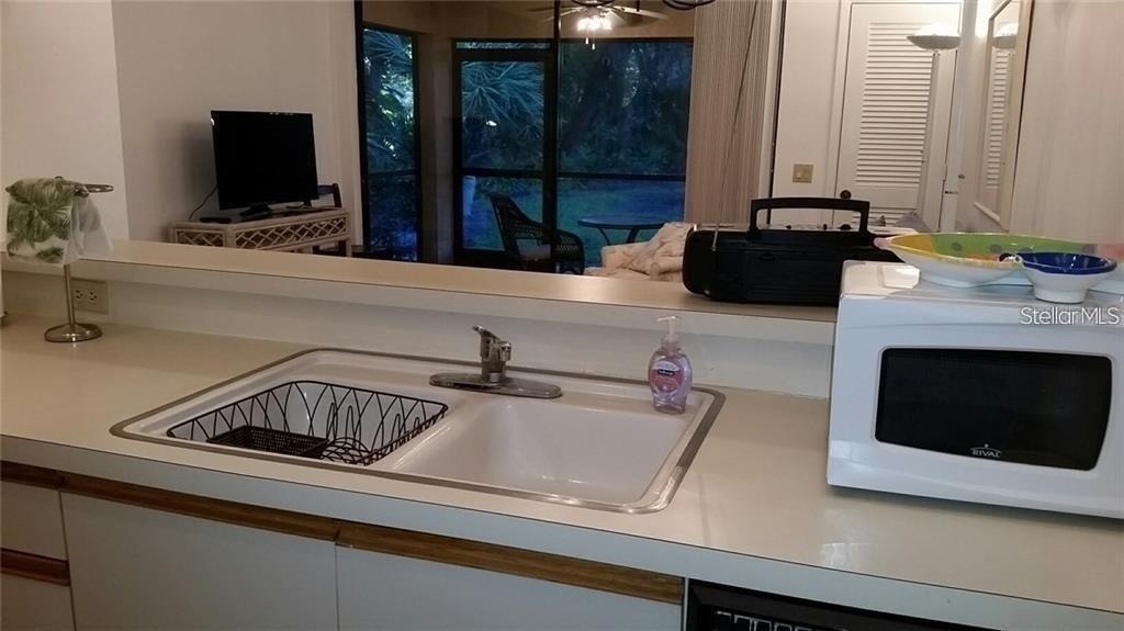 4581 Morningside - Photo 9