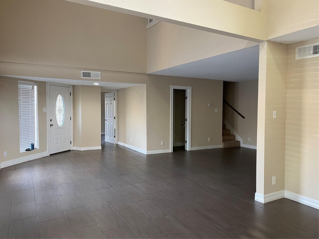 12625 Memorial Drive - Photo 2