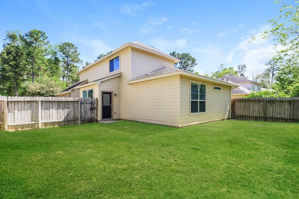 3619 Spy Glass Hill Drive - Photo 3