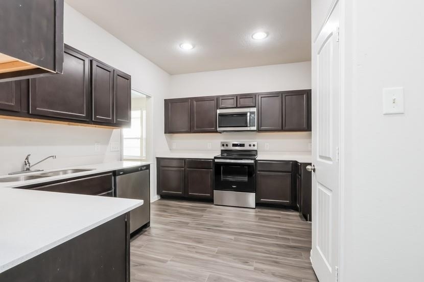 3619 Spy Glass Hill Drive - Photo 8