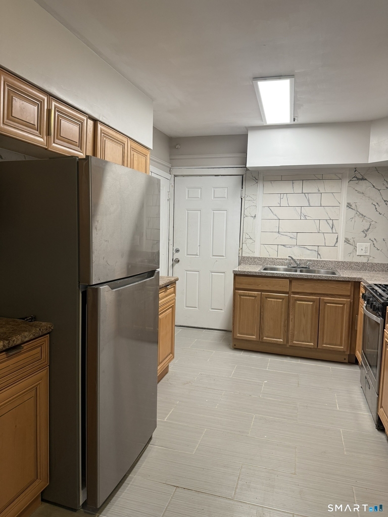 158 Alder Street - Photo 14