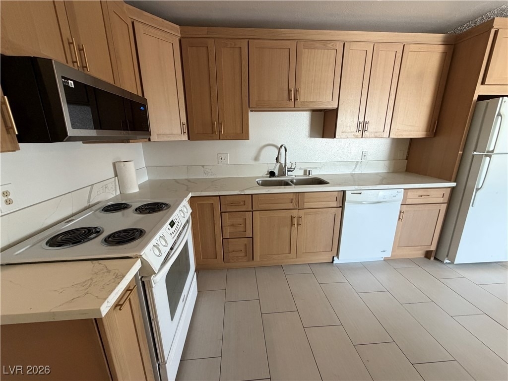 4734 Roberta Street - Photo 8