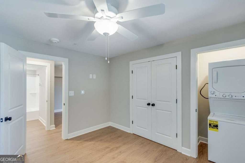 710 Jesse Jewell Parkway Se - Photo 9