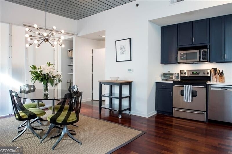 620 Glen Iris Drive - Photo 2