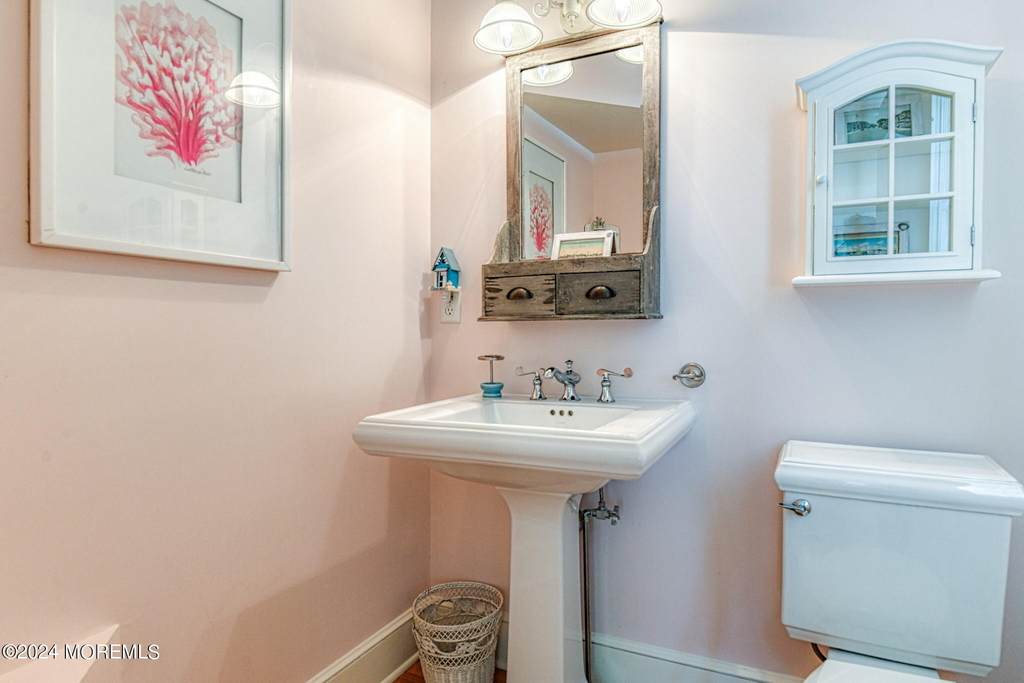 5 1/2 Embury Avenue - Photo 13