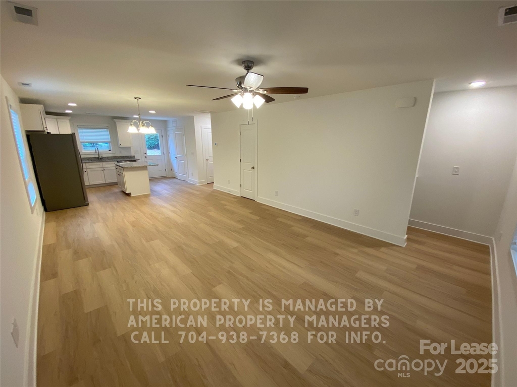 406 Vance Avenue - Photo 1