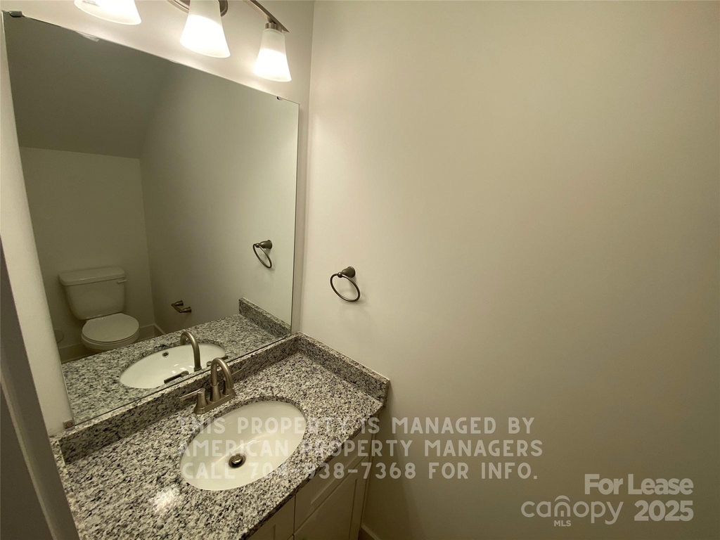 406 Vance Avenue - Photo 4