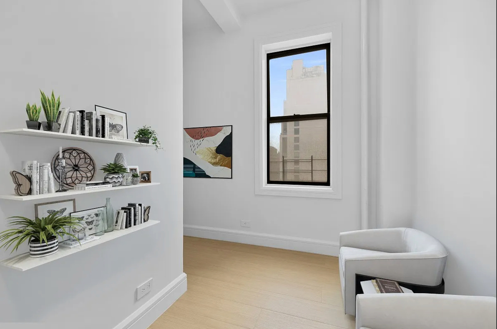 244 West 72nd Street - Photo 6