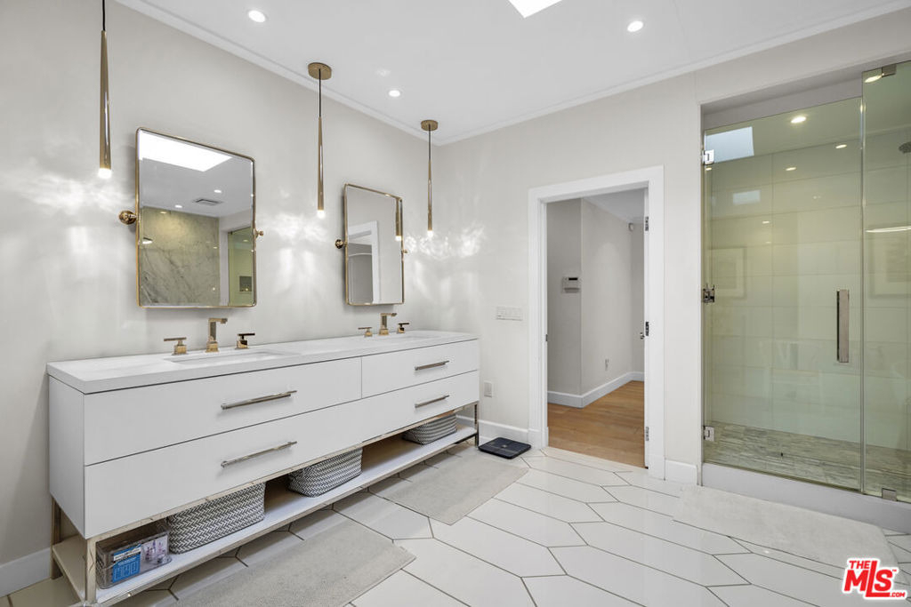 23255 Mariposa De Oro Street - Photo 17