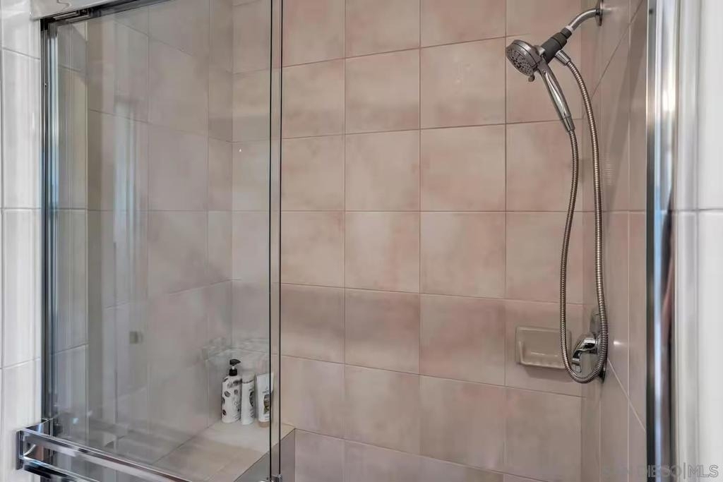3550 Laketree Dr - Photo 29