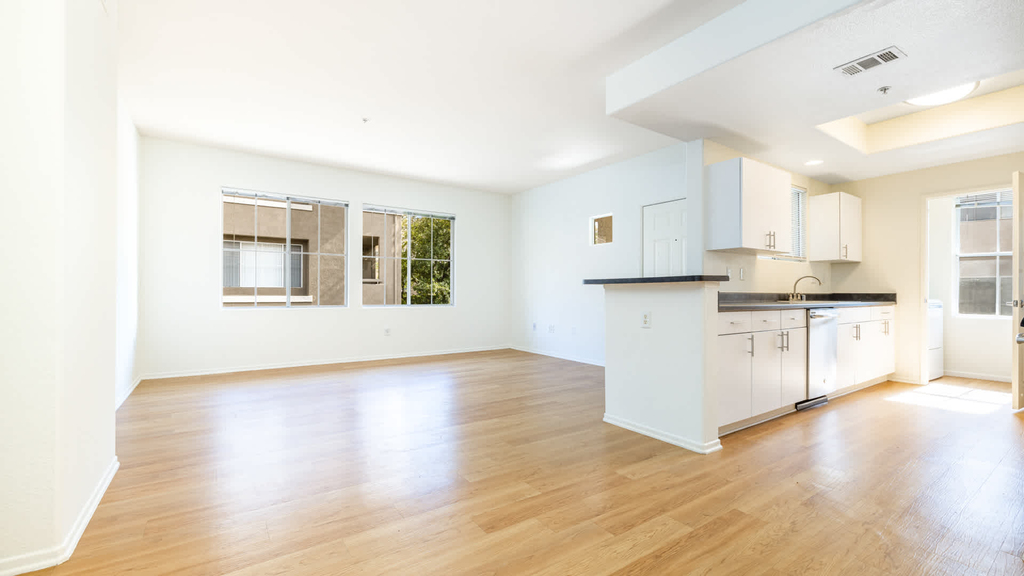 27800 N. Mcbean Parkway - Photo 6
