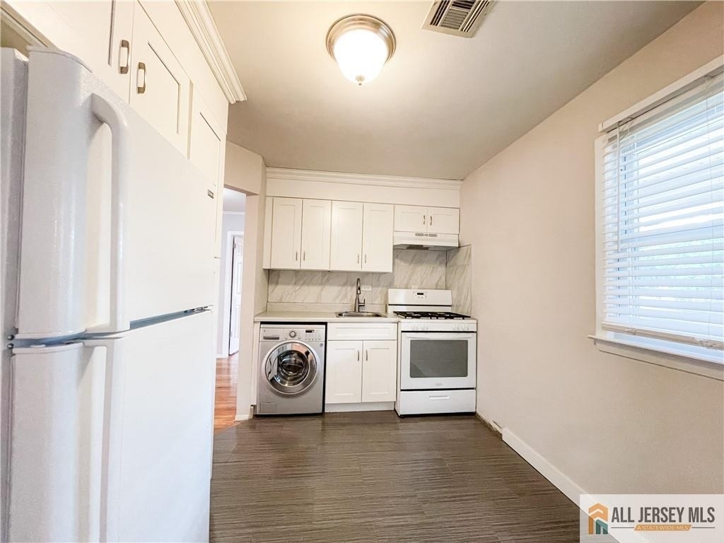 2105 Saint Georges Avenue - Photo 5