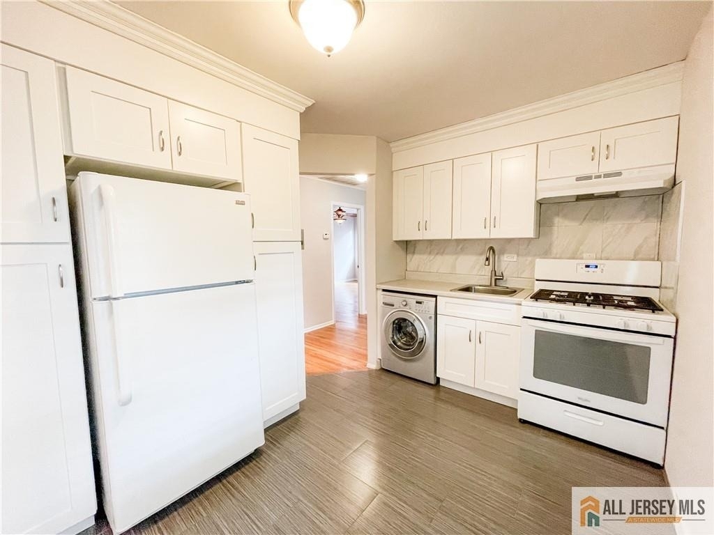 2105 Saint Georges Avenue - Photo 6