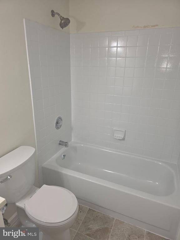 9638 Glendower Court - Photo 10