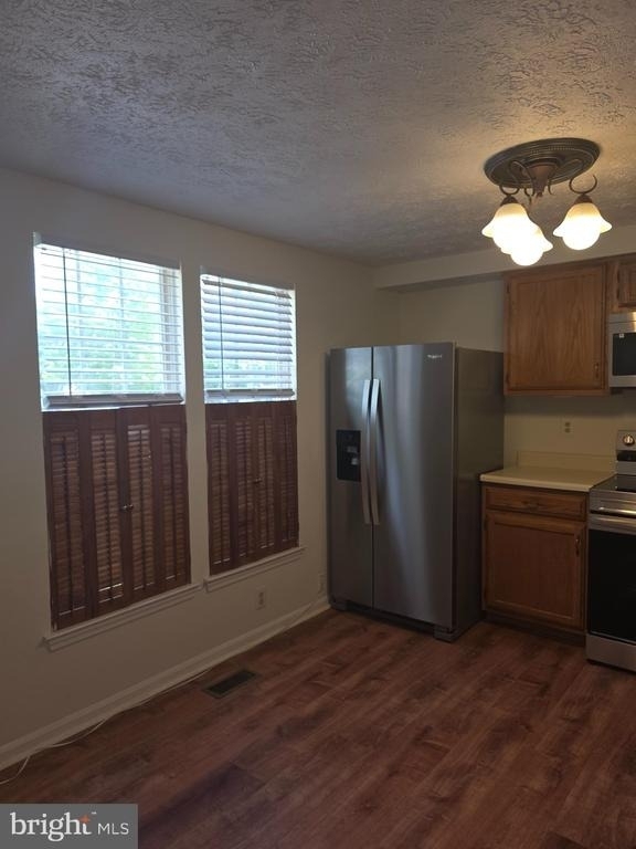 9638 Glendower Court - Photo 1