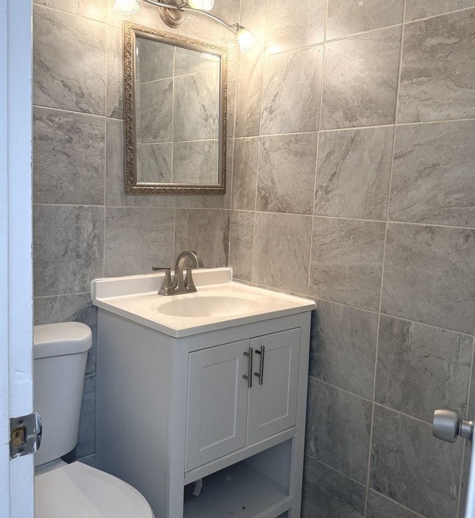 533 Redwood Road - Photo 13