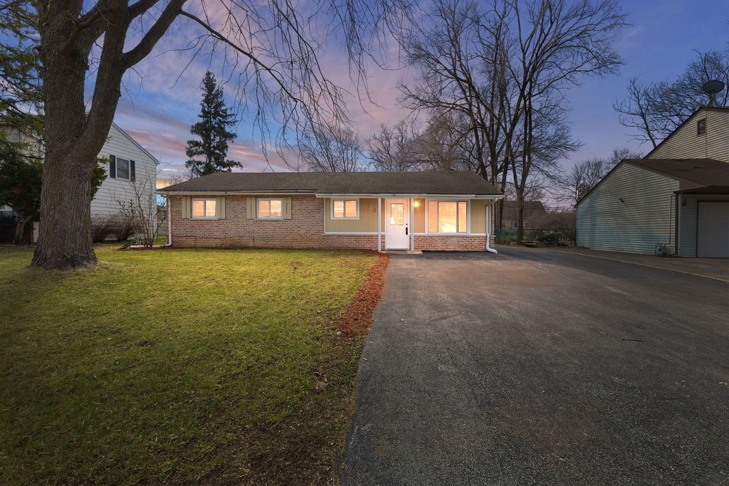 533 Redwood Road - Photo 16