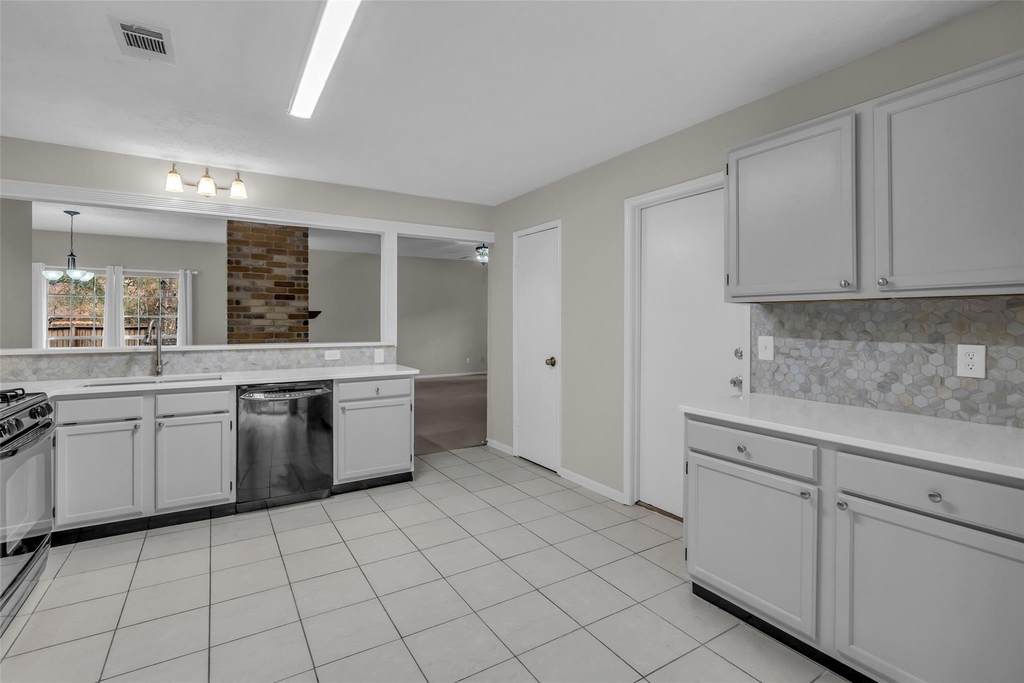 10 Treadwell Place - Photo 22
