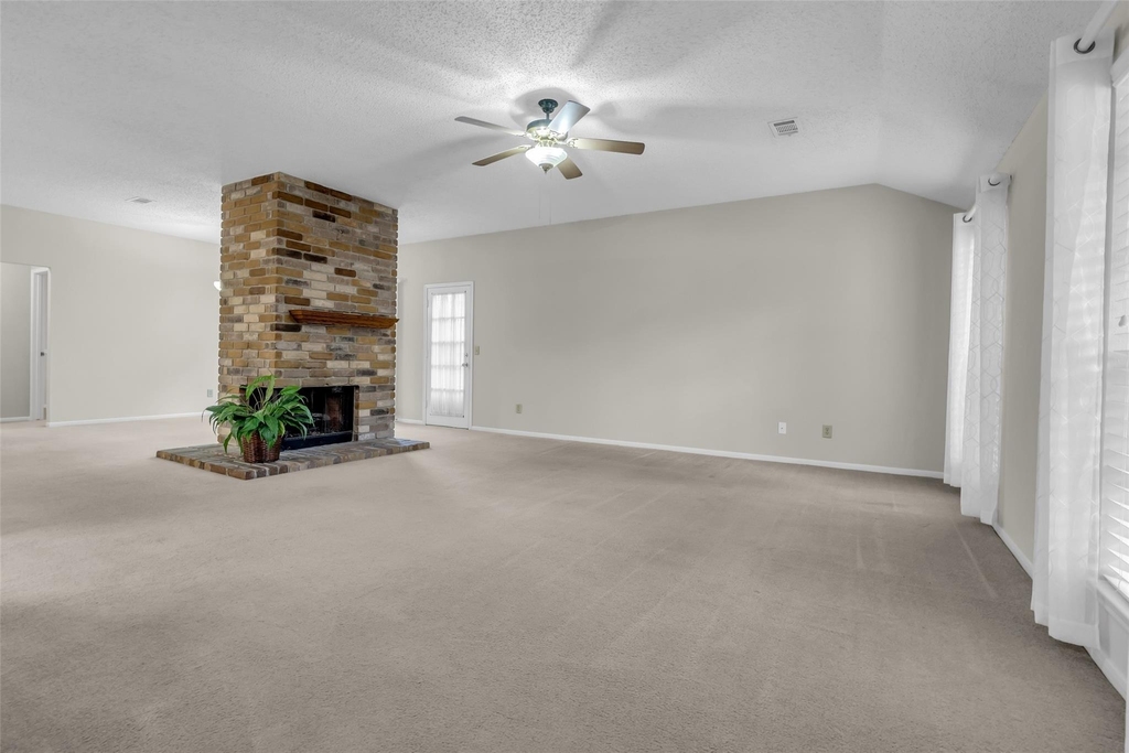 10 Treadwell Place - Photo 2