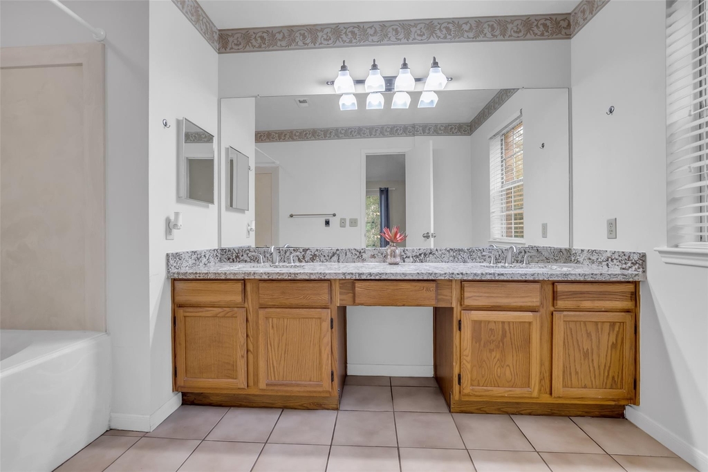 10 Treadwell Place - Photo 12