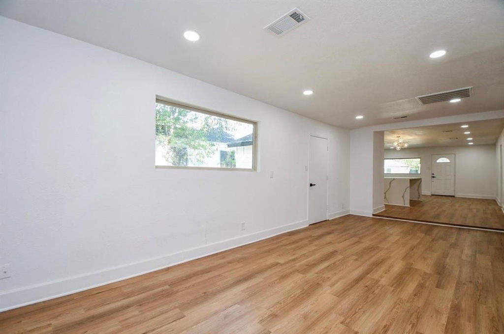 6834 Saint Augustine Street - Photo 8
