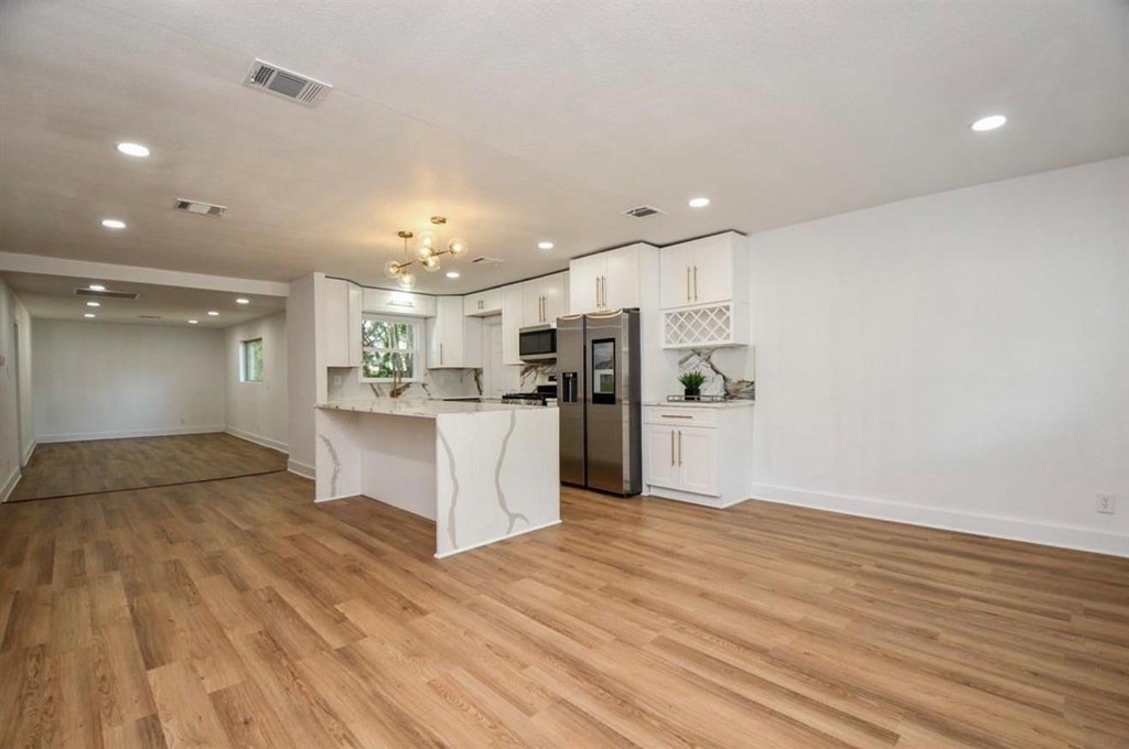 6834 Saint Augustine Street - Photo 3