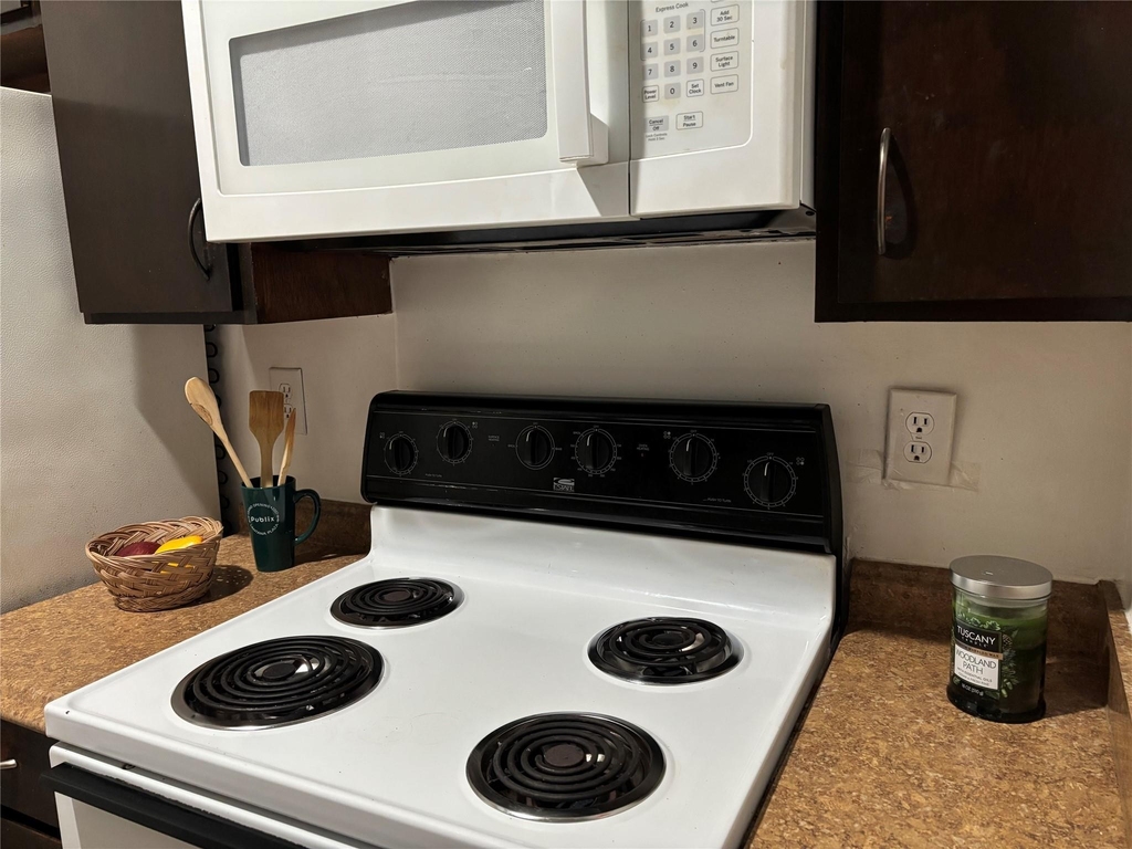 10047 Westpark Drive - Photo 13