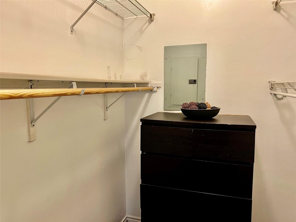 10047 Westpark Drive - Photo 16