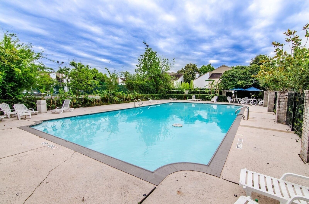 10047 Westpark Drive - Photo 24
