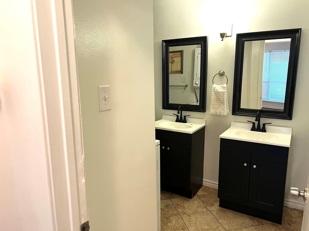 10047 Westpark Drive - Photo 19