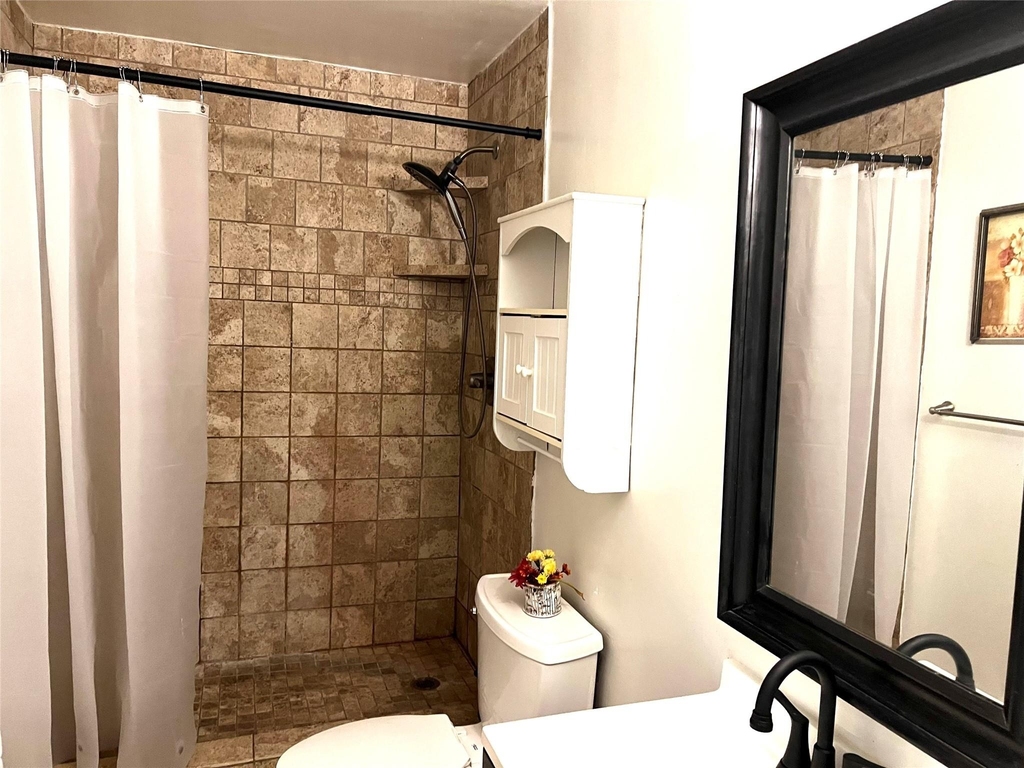 10047 Westpark Drive - Photo 21
